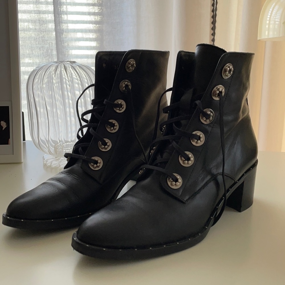 EUC Freda Salvador Ace Lace Up Boot